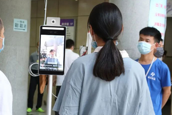 Facial Recognition Temperature Measurement Helps the Examination Room Pass
